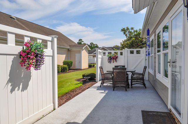 339 Arlington Circle, Murrells Inlet, SC 29576