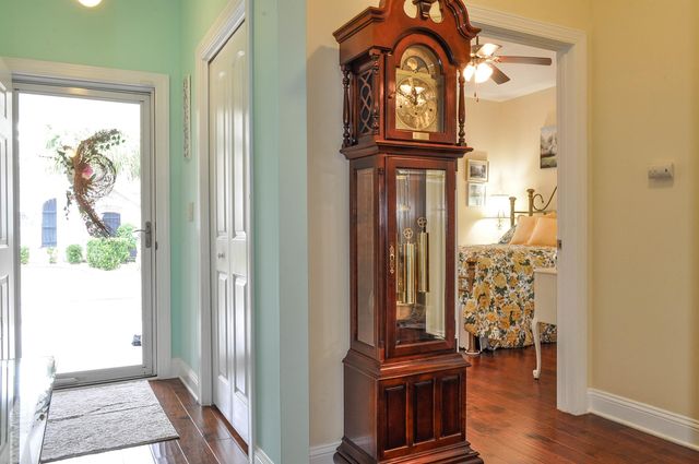 339 Arlington Circle, Murrells Inlet, SC 29576