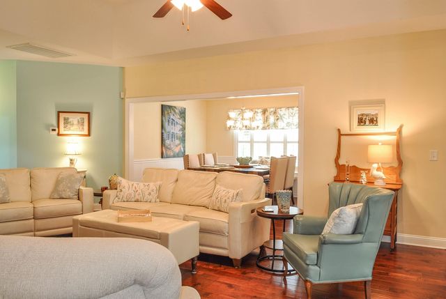 339 Arlington Circle, Murrells Inlet, SC 29576