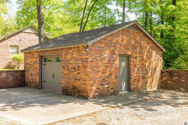 805 S 16th, Murray, KY 42071