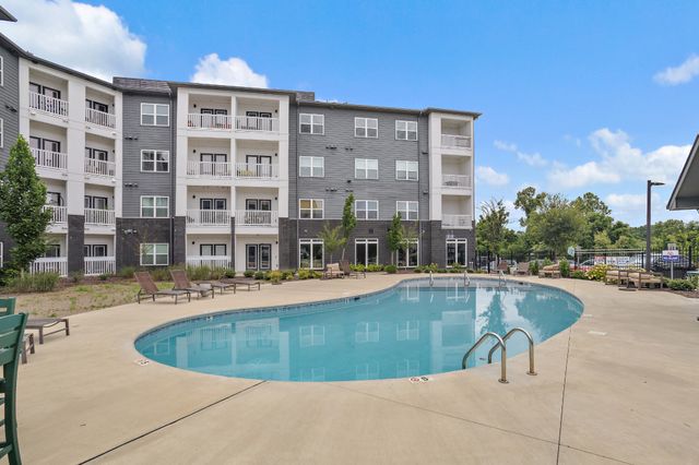 1540 Lebanon Pike Unit 415, Nashville, TN 37210