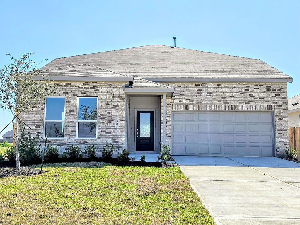 5414 Peacock Bass Drive, Baytown, TX 77521