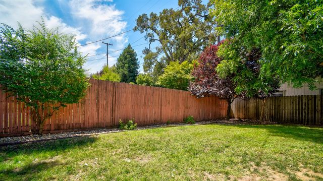 7948 Glen Stone Ave, Citrus Heights, CA 95610