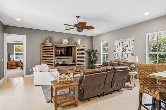 2883 St Barts Square, Vero Beach, FL 32967