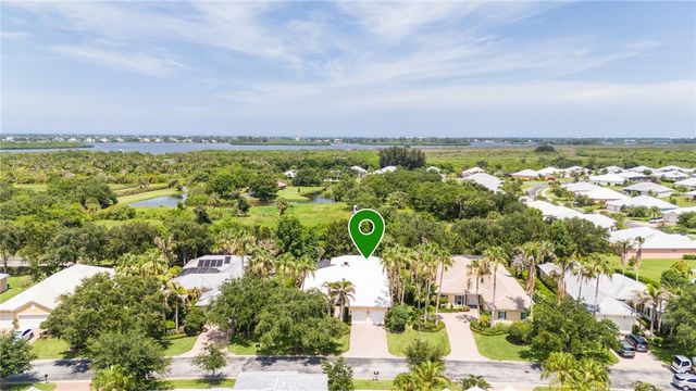2883 St Barts Square, Vero Beach, FL 32967