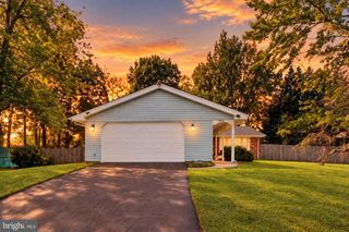 5614 DANIEL CIR, Waldorf, MD 20601