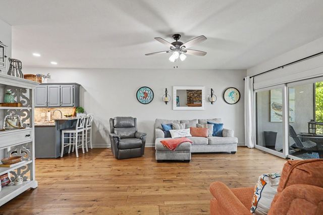 209B N Berrong Street, Hiawassee, GA 30546