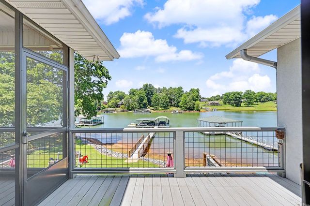 209B N Berrong Street, Hiawassee, GA 30546