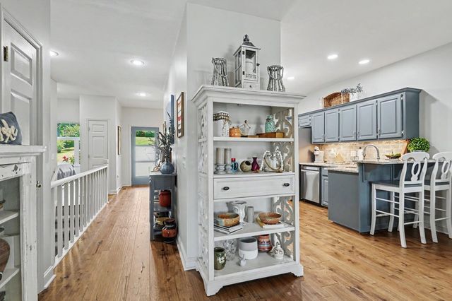 209B N Berrong Street, Hiawassee, GA 30546
