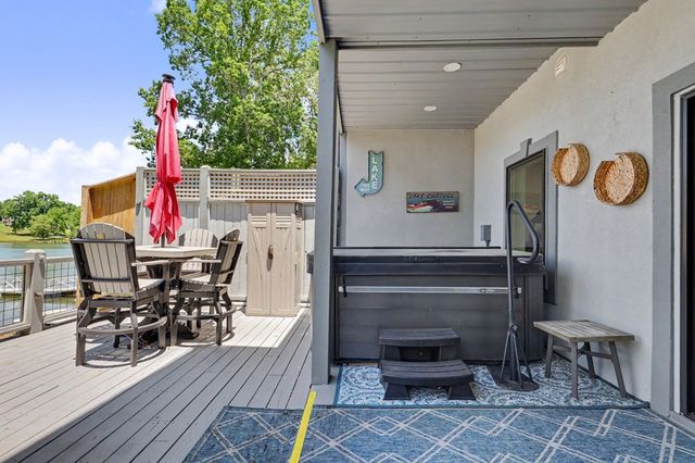 209B N Berrong Street, Hiawassee, GA 30546