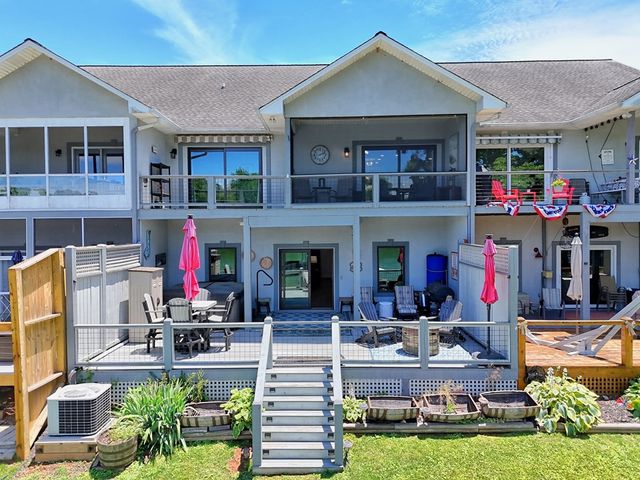 209B N Berrong Street, Hiawassee, GA 30546