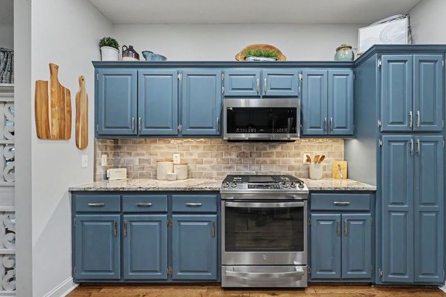 209B N Berrong Street, Hiawassee, GA 30546