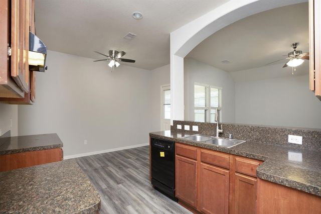 384 De Coster Boulevard, Alvin, TX 77511