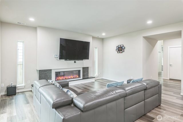 22920 SE Sycamore, Black Diamond, WA 98010