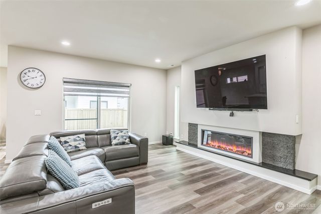 22920 SE Sycamore, Black Diamond, WA 98010