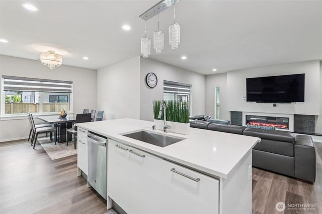22920 SE Sycamore, Black Diamond, WA 98010