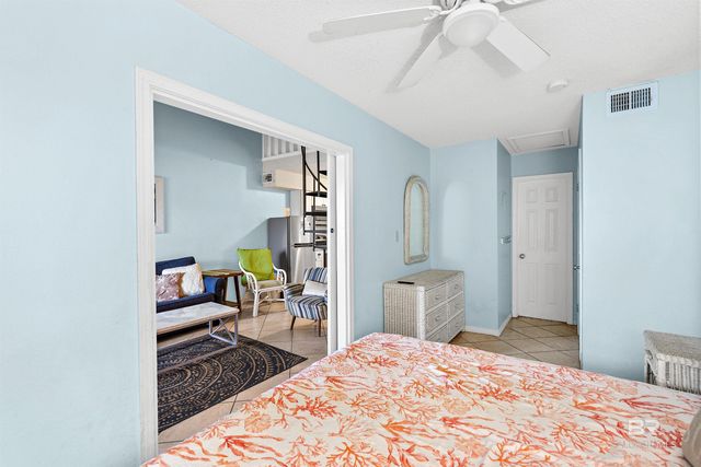 920 W Lagoon Avenue, Gulf Shores, AL 36542
