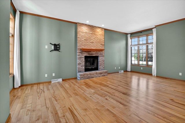 523 Acadia Way, Verona, WI 53593