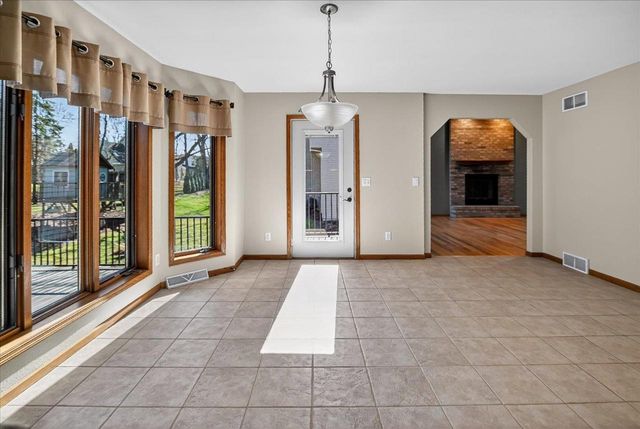 523 Acadia Way, Verona, WI 53593