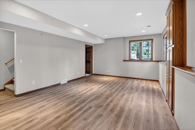 523 Acadia Way, Verona, WI 53593