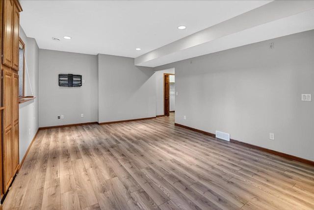 523 Acadia Way, Verona, WI 53593