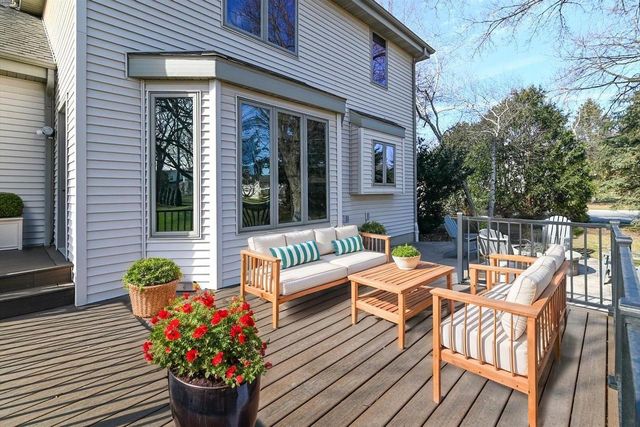 523 Acadia Way, Verona, WI 53593