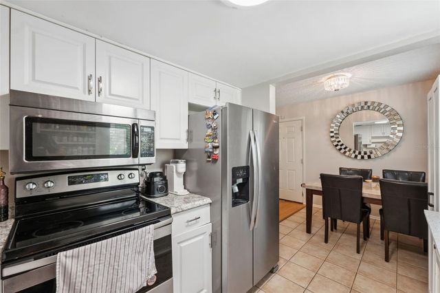 11809 RAINTREE LAKE LANE A, Tampa, FL 33617