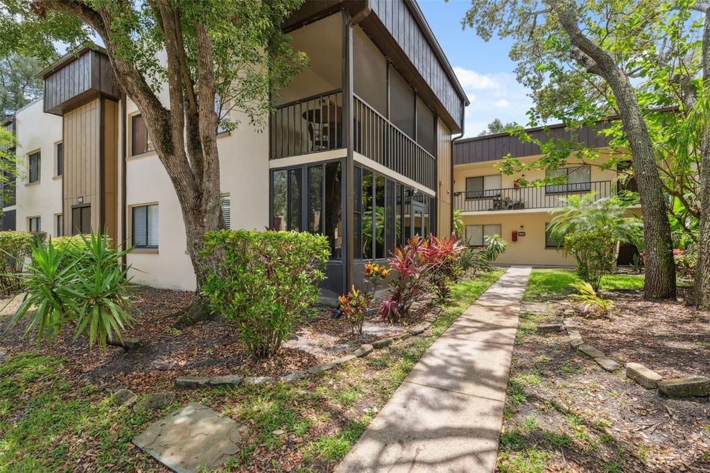 11809 RAINTREE LAKE LANE A, Tampa, FL 33617