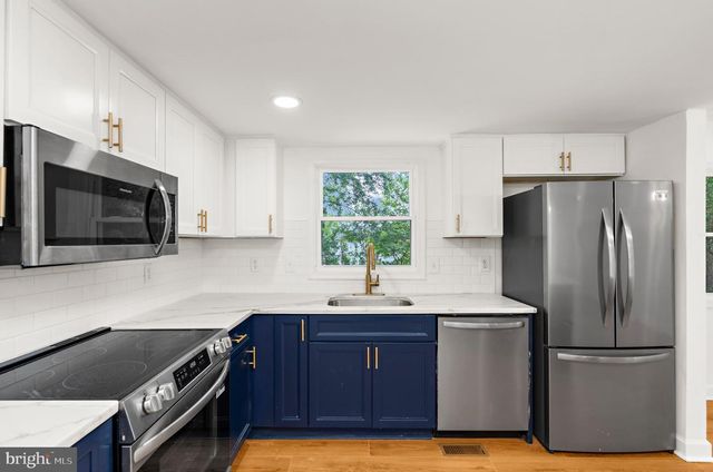 200 GLADE BLVD, Walkersville, MD 21793