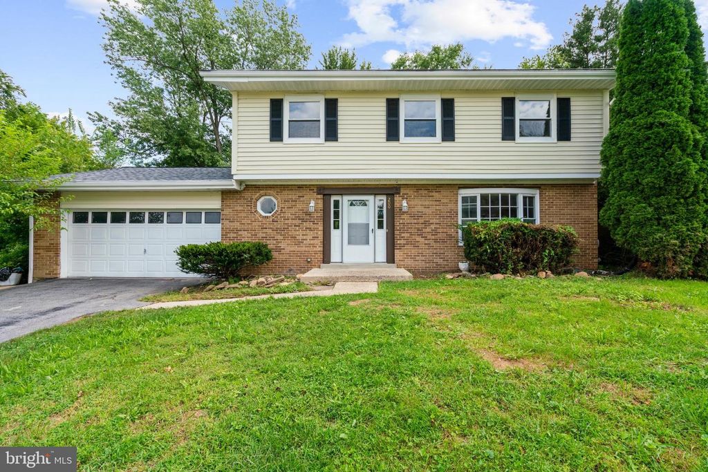 200 GLADE BLVD, Walkersville, MD 21793