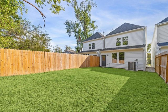 765 Enterprise Street D, Houston, TX 77088