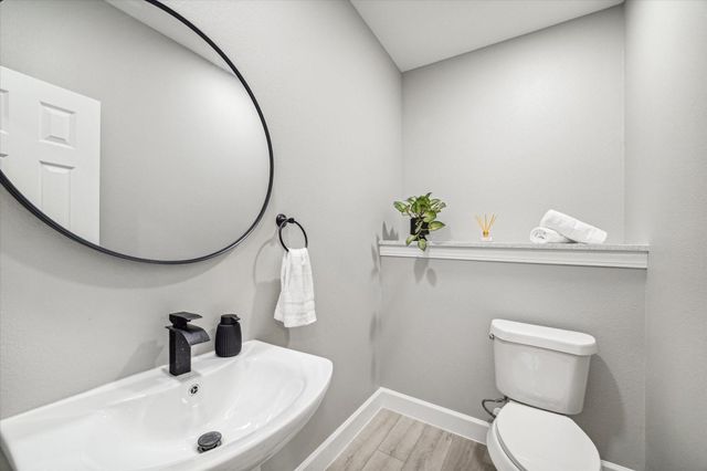 765 Enterprise Street D, Houston, TX 77088