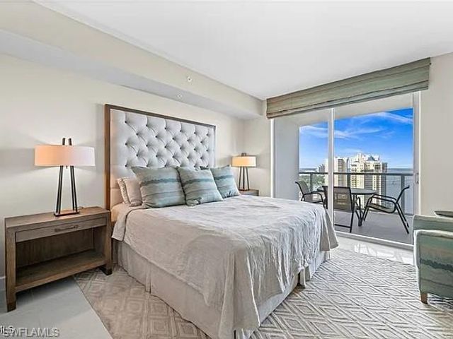 3000 Oasis Grand BLVD 2402, Fort Myers, FL 33916