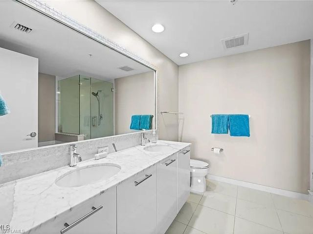 3000 Oasis Grand BLVD 2402, Fort Myers, FL 33916