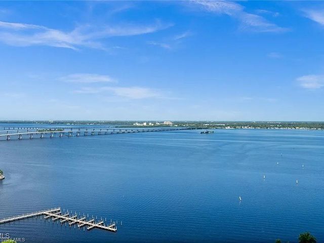 3000 Oasis Grand BLVD 2402, Fort Myers, FL 33916