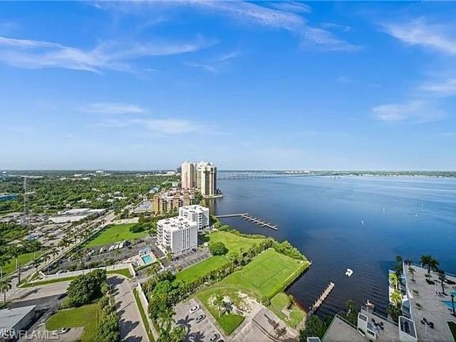 3000 Oasis Grand BLVD 2402, Fort Myers, FL 33916