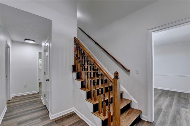 1530 Plunketts Road, Buford, GA 30519