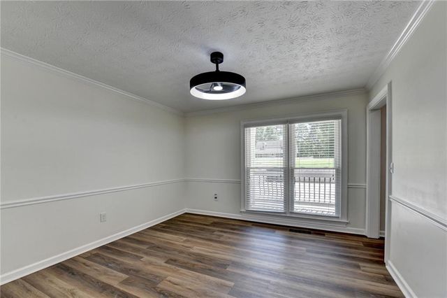 1530 Plunketts Road, Buford, GA 30519
