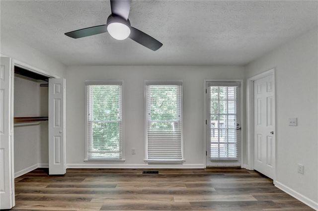 1530 Plunketts Road, Buford, GA 30519