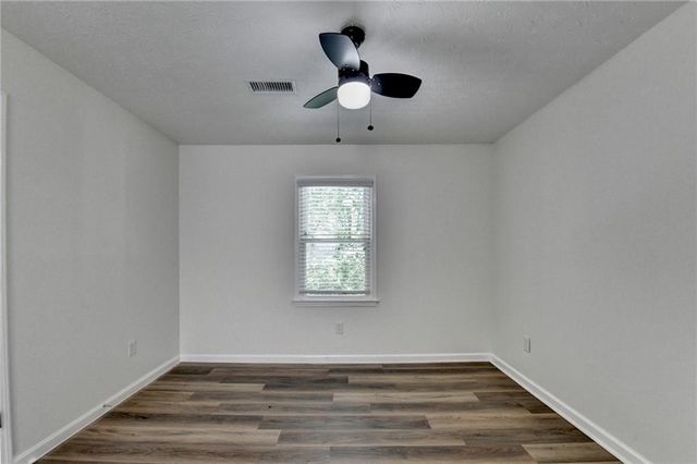 1530 Plunketts Road, Buford, GA 30519