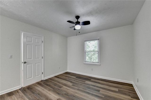 1530 Plunketts Road, Buford, GA 30519