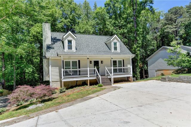 1530 Plunketts Road, Buford, GA 30519