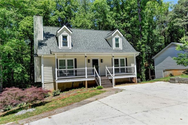 1530 Plunketts Road, Buford, GA 30519