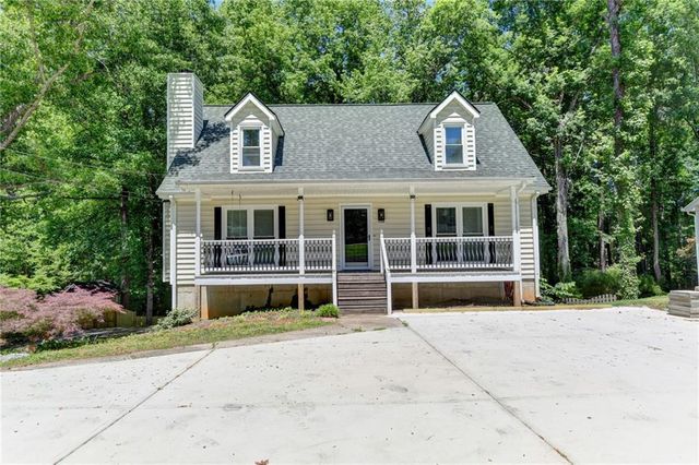 1530 Plunketts Road, Buford, GA 30519