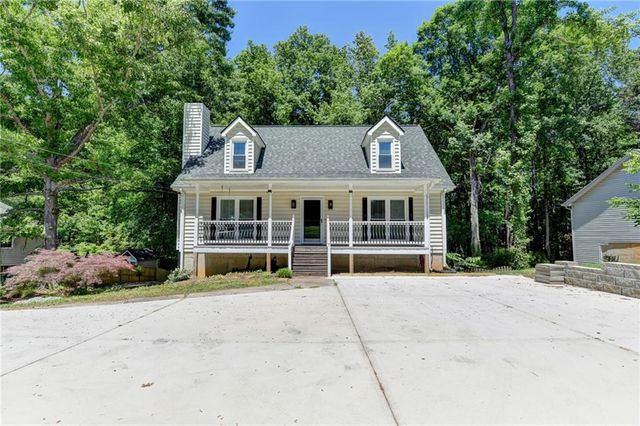 1530 Plunketts Road, Buford, GA 30519