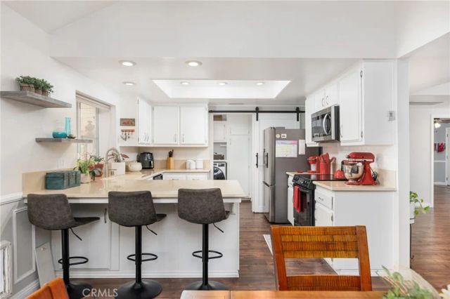 30763 Pyramid Point, Canyon Lake, CA 92587