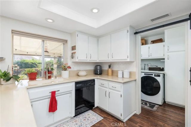 30763 Pyramid Point, Canyon Lake, CA 92587