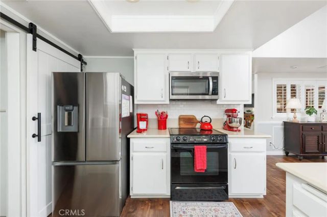30763 Pyramid Point, Canyon Lake, CA 92587