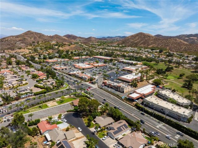 30763 Pyramid Point, Canyon Lake, CA 92587