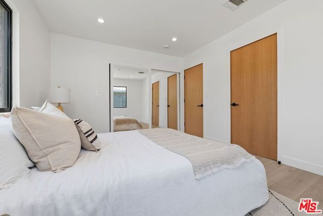 5807 Balcom Avenue, Encino, CA 91316